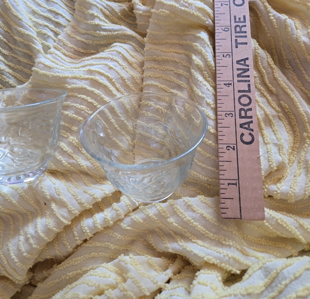 Clear Embossed Glass Teacup Set - Clear (Set of 2) - Picture 3 of 6